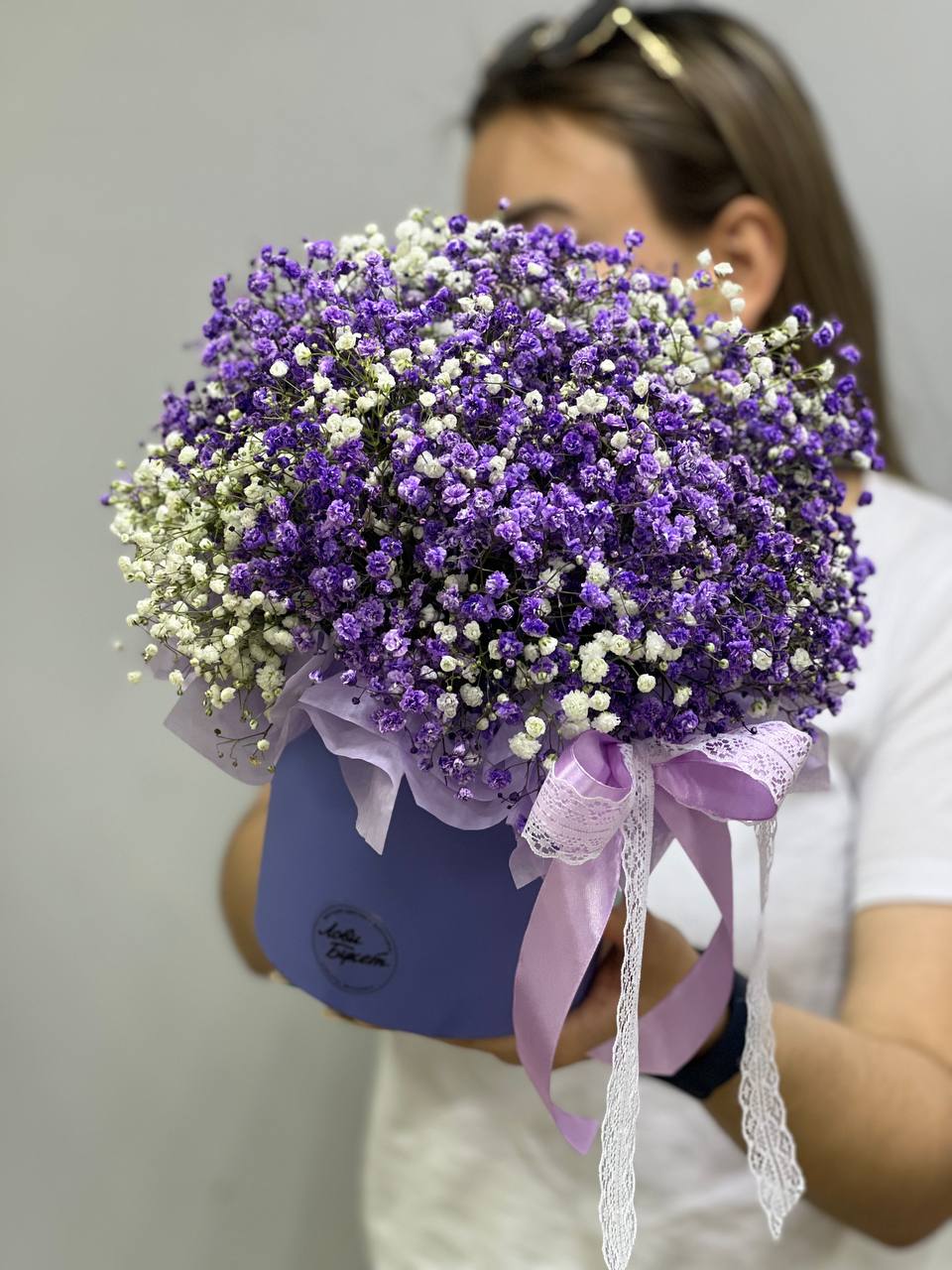 Композиция в шляпной коробке Злата